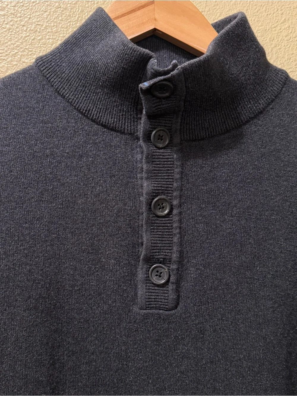 Banana Republic men’s banana